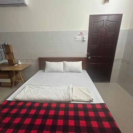 Hotel Anh Tuan Bac Lieu Exterior photo