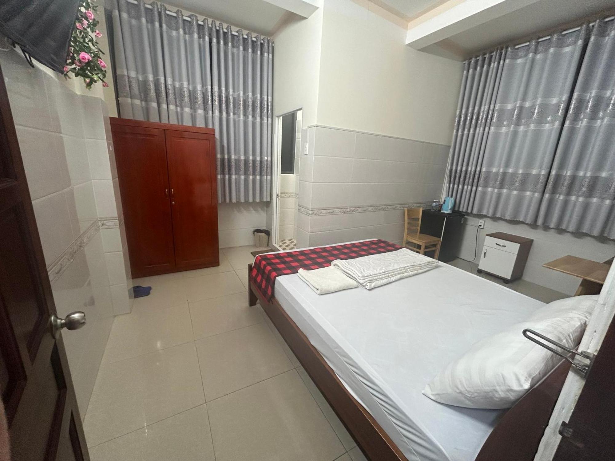 Hotel Anh Tuan Bac Lieu Exterior photo